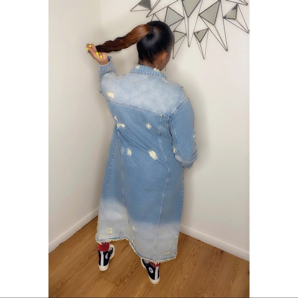 🔥 Women’s long distressed denim jacket